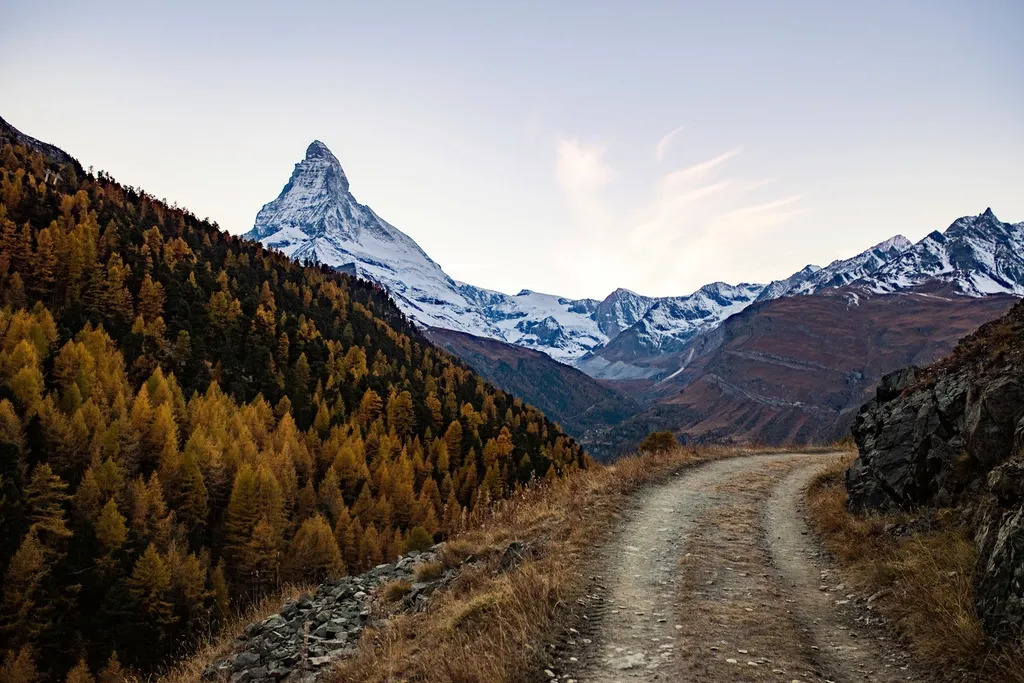 Consistency Over Motivation: How Side-Business Habits Actually Form