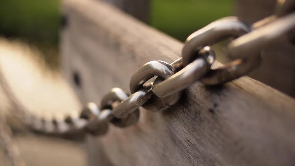 Internal Linking for Small Blogs: A Simple System That Helps Readers and Google